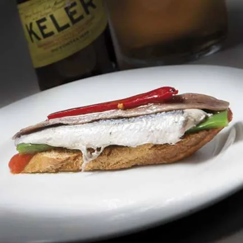 Tostada de boquerón