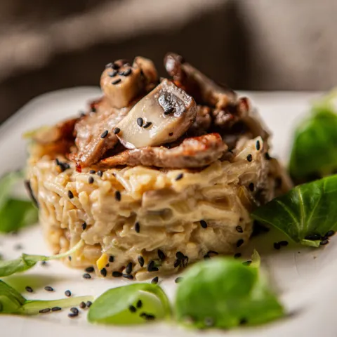 Arroz con foie, setas y solomillo de ternera