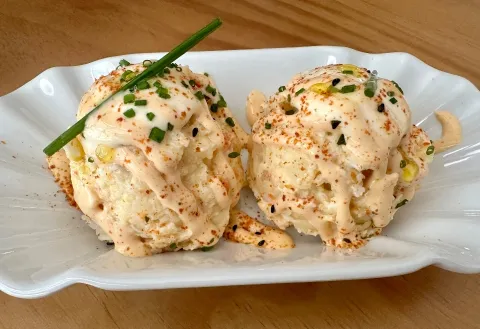 Ensaladilla de langostinos, mayonesa de kimchi y togarashi de Suculento