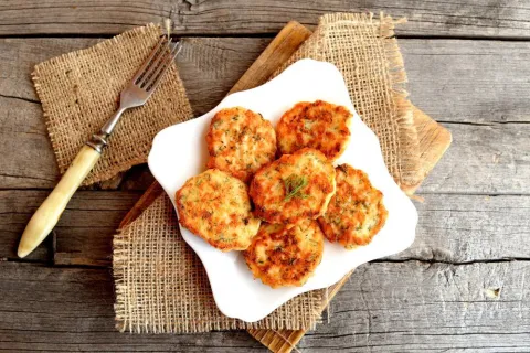 Mini hamburguesas de salmón